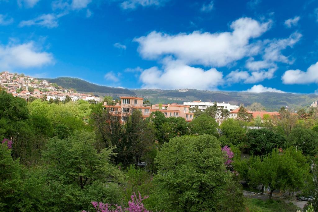 Hotel Tarnovo Veliko Tarnovo Quarto foto