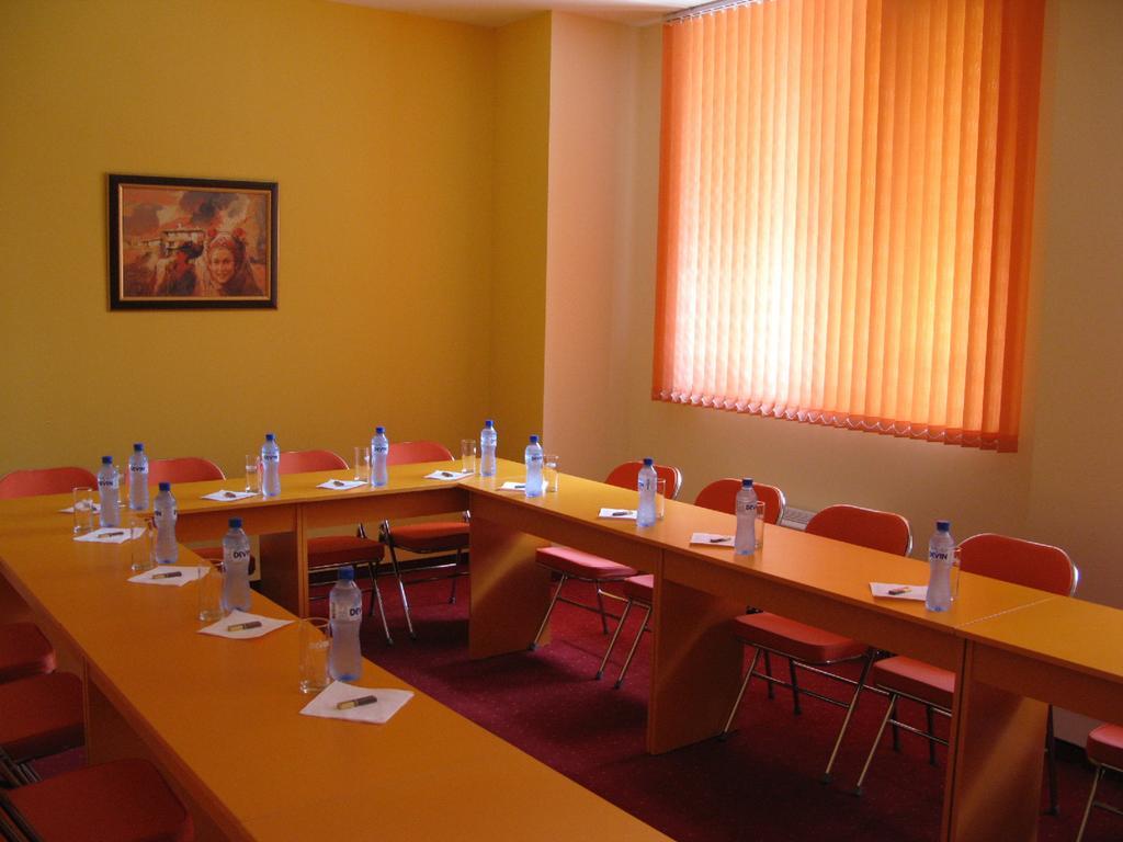 Hotel Tarnovo Veliko Tarnovo Quarto foto