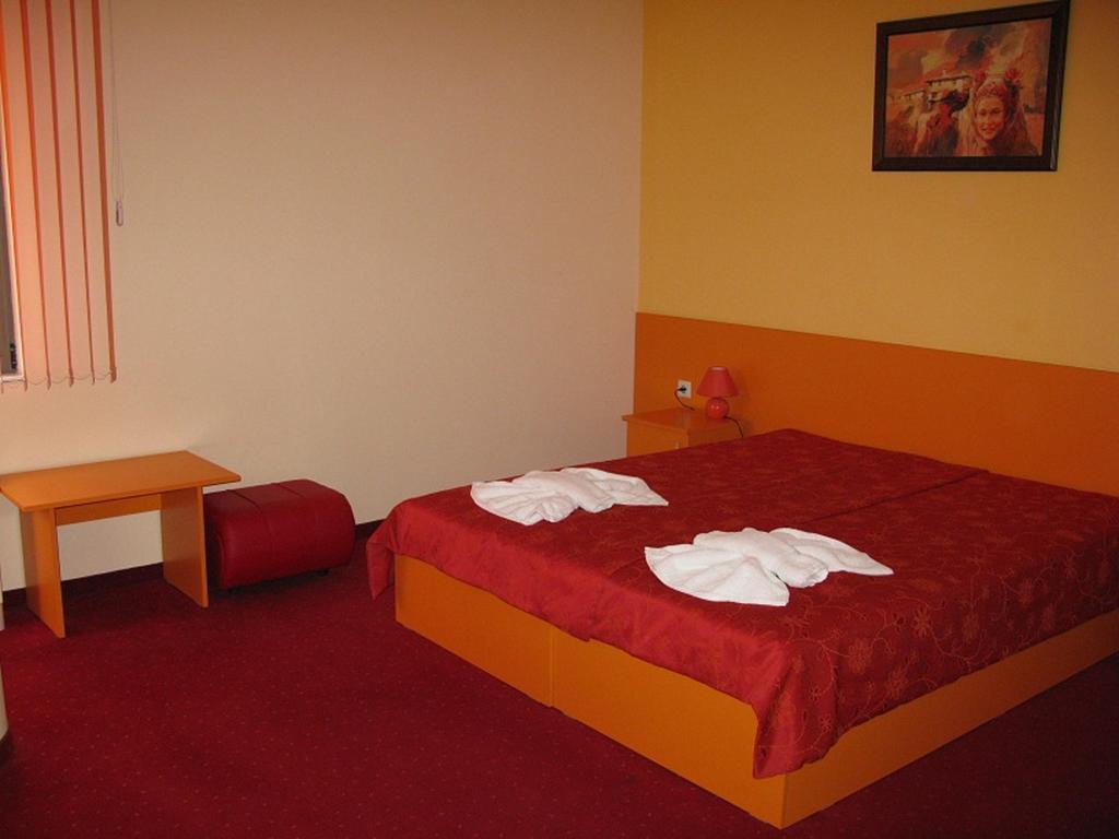 Hotel Tarnovo Veliko Tarnovo Quarto foto