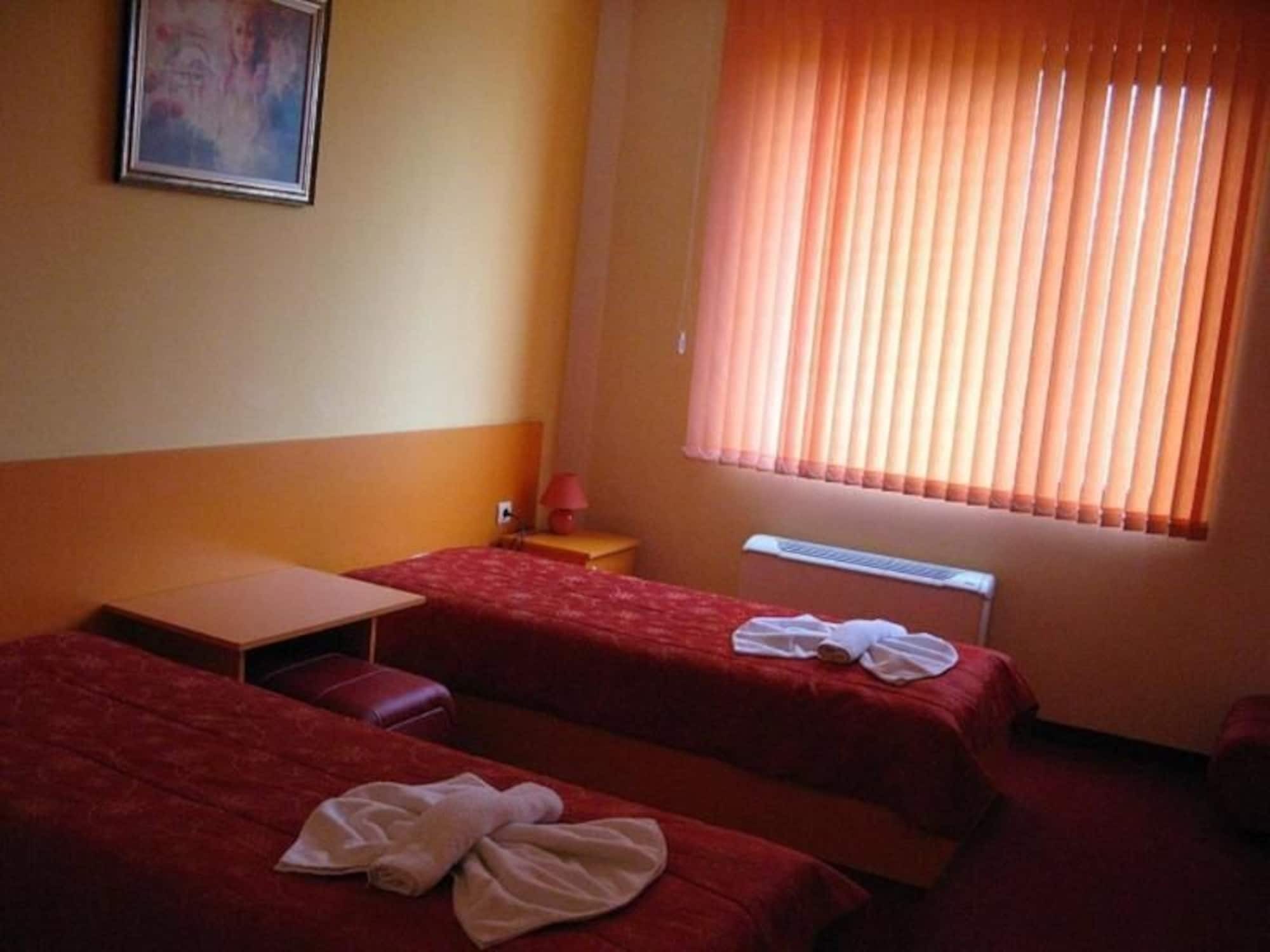 Hotel Tarnovo Veliko Tarnovo Exterior foto